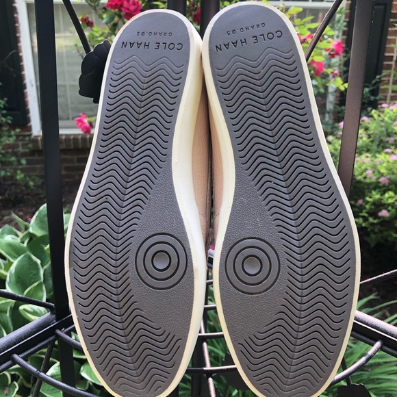 Sz. 8 1/2B Cole Haan Peach Tumbled Leather Shoes - Picture 7 of 7